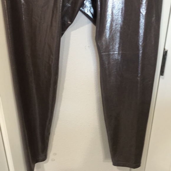 Old Navy| Metallic leggings| Women’s| Size 2X| - Picture 9 of 12